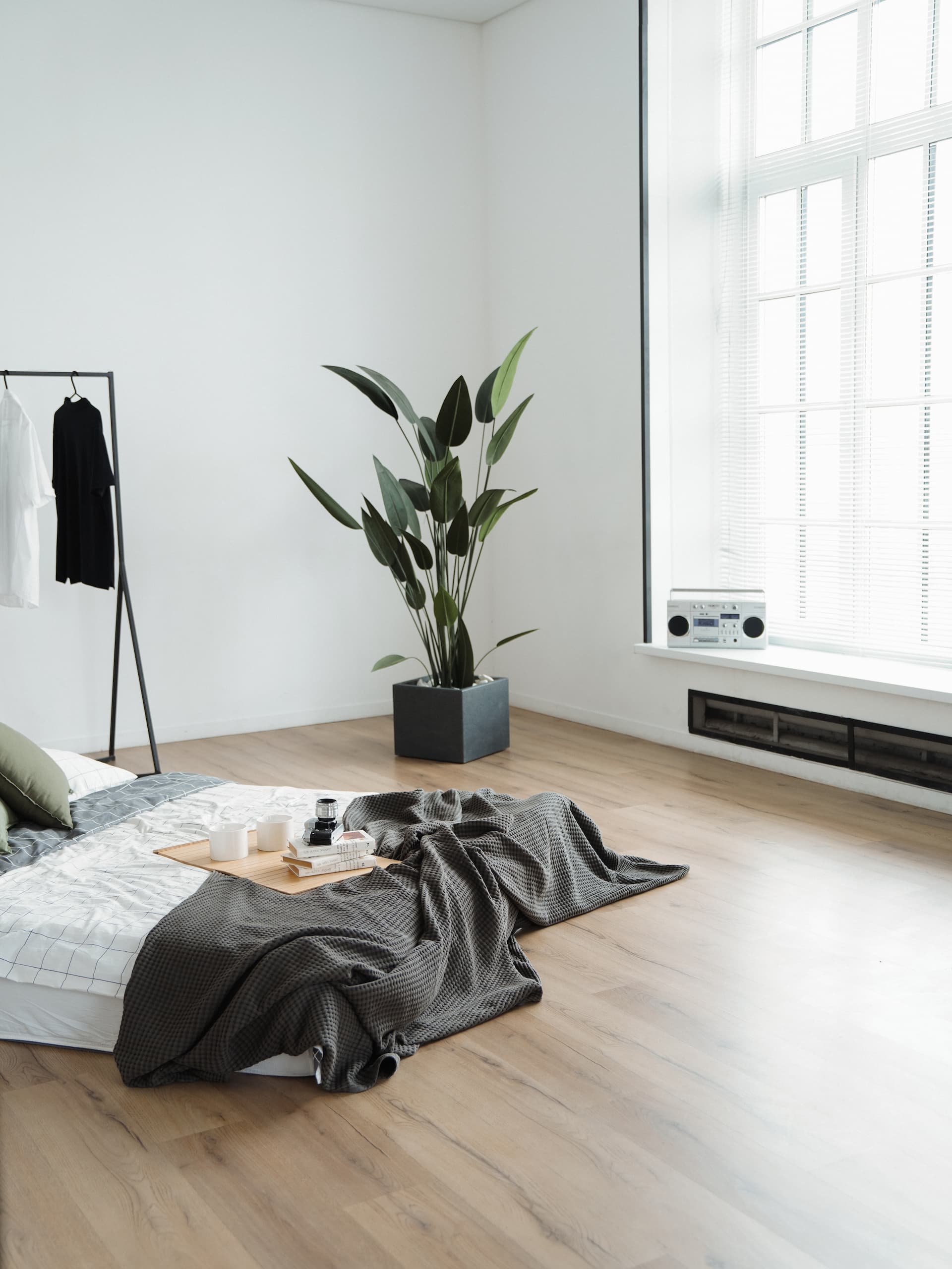 Habitación estilo japonés con cama baja